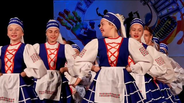 Зразковий ансамбль народного танцю "Радість" м.Ладижин смотреть онлайн