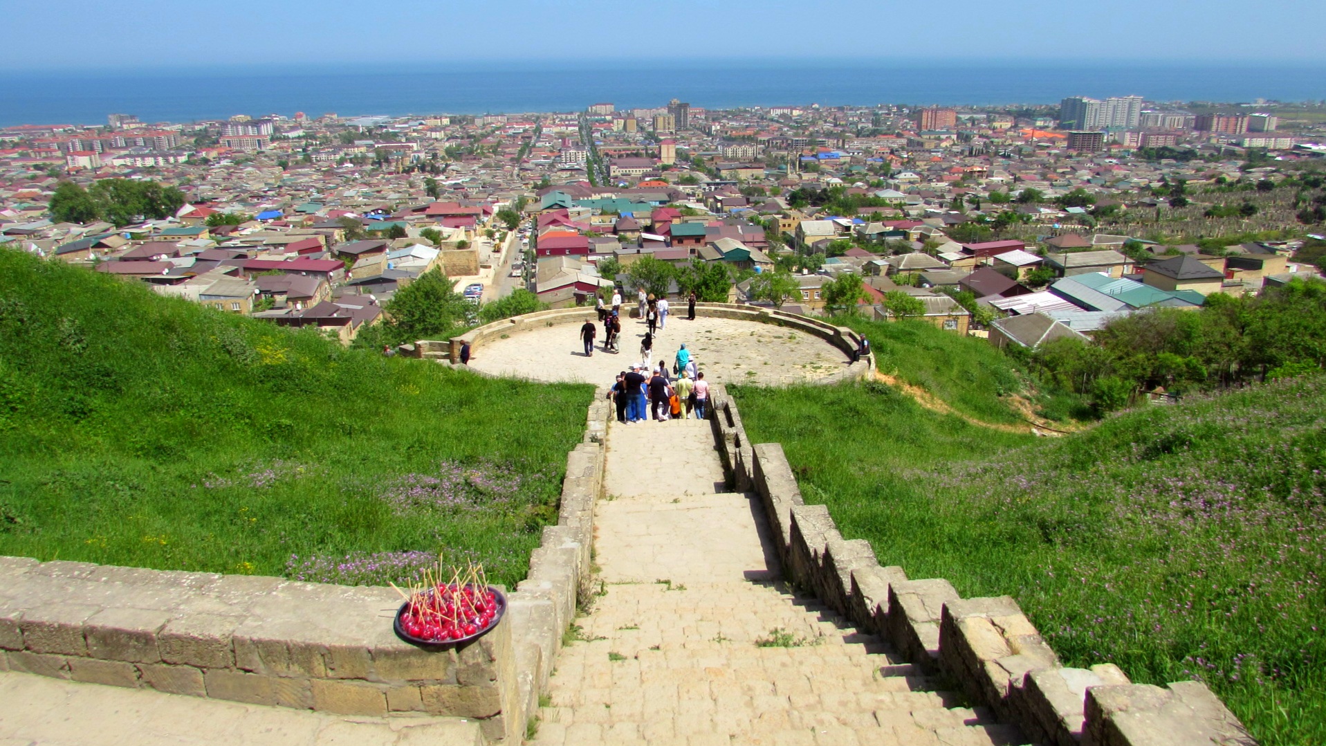 Дагестан - 1 часть путешествия - Бархан Сары-Кум, Махачкала, Дербент, Экраноплан "Лунь" смотреть онлайн