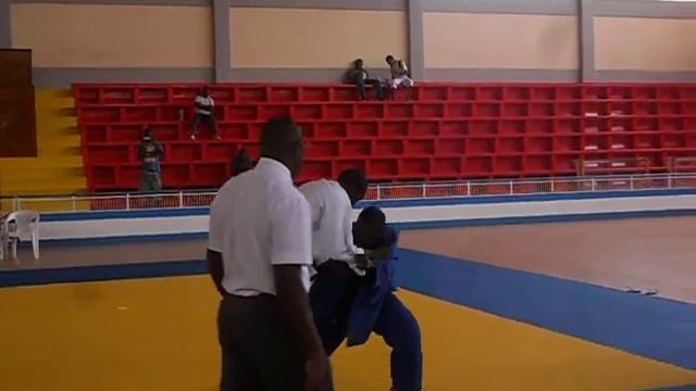 Inoxby e Mateus.AVI смотреть онлайн