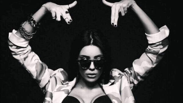 Танцуй со мной, под танец мой..... смотреть онлайн