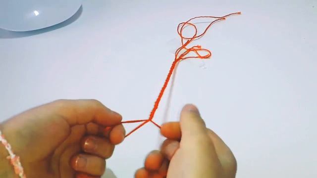 БРАСЛЕТ ИЗ НИТОК СВОИМИ РУКАМИ|DIY смотреть онлайн