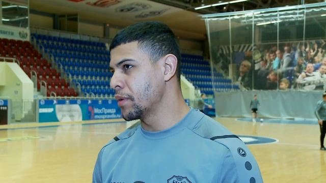 Вилела провёл первую тренировку в МФК "Тюмень"! смотреть онлайн