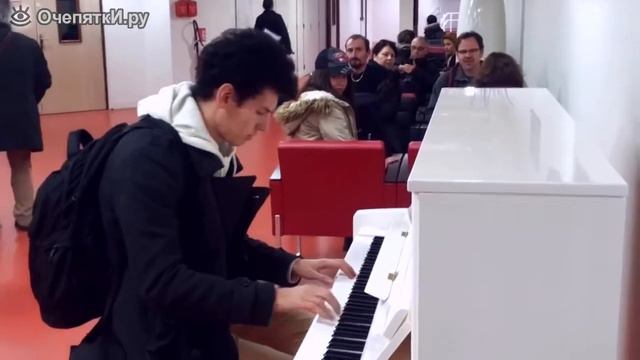 Сыграл на пианино в аэропорту | Профессиональный пианист | Лучший пианист | Сыграл в аэропорту