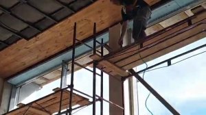 Монтаж доски на потолок( планкен)