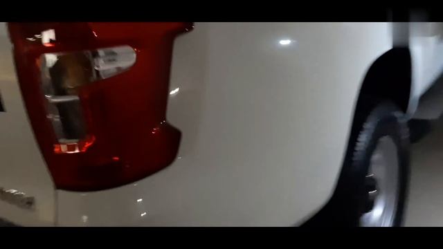 DOUBLE CAB PICK-UP WITH TURBO DIESEL ENGINE смотреть онлайн