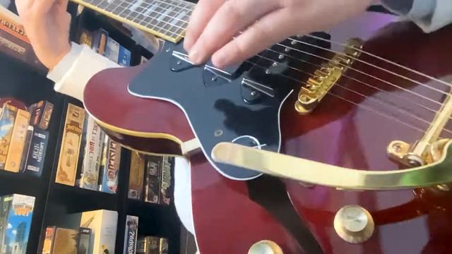 TOP 11 Arctic Monkeys Guitar Riffs! (Nº8 is my Jam) смотреть онлайн