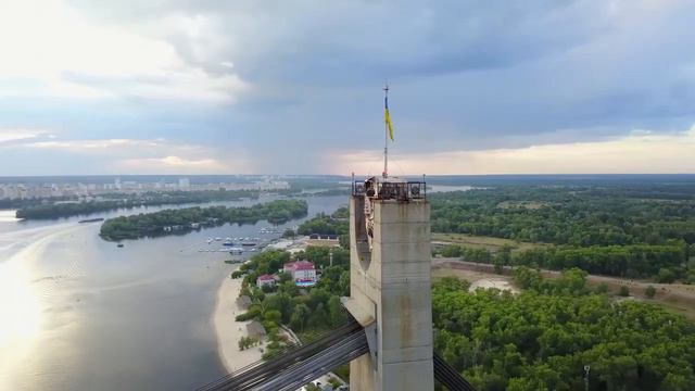 московский мост с квадрокоптера. смотреть онлайн