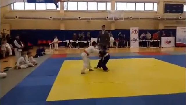 БРОСКИ ДЗЮДО смотреть онлайн