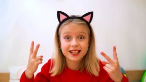 Марго и мама с маленькой Сборник историй про покупки Doing shopping