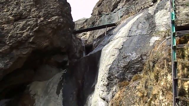 Весенний водопад "Арпат". Крым 2016. смотреть онлайн