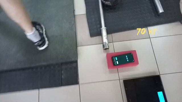Челлендж "Жим гантелей + подтягивания" попытки друзей Сани и Лёши, кратко смотреть онлайн