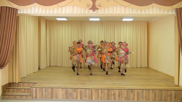 Коллектив "Сударушка". Номер "Балалаечка" смотреть онлайн