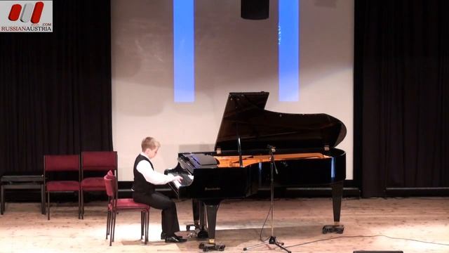 Kamarinskaya. Mark Atrashonok (piano) Vologda Russia смотреть онлайн