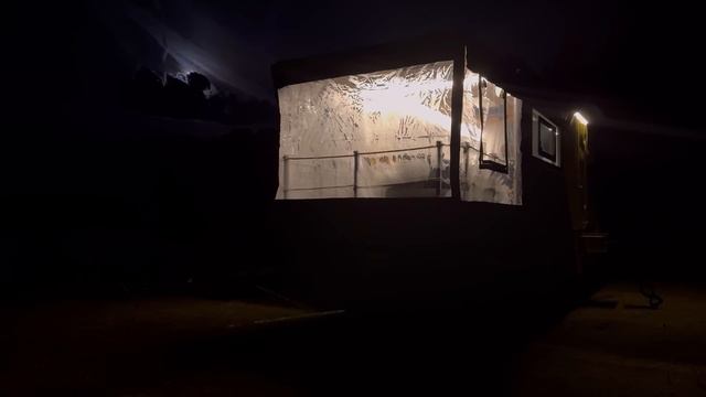 SOBALI KAMYON KARAVANLA GÖLDE KAMP