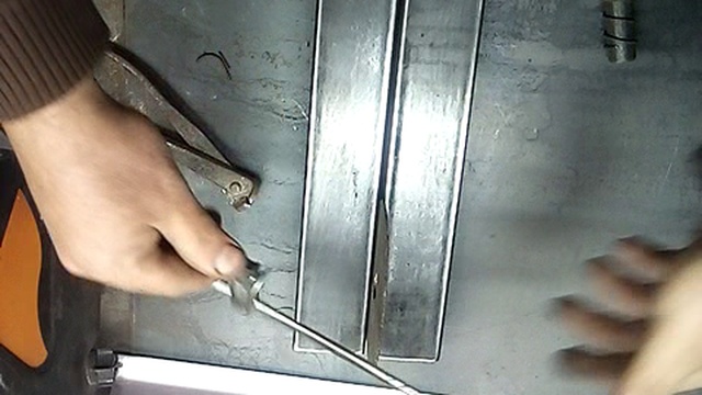 Как приварить точёную петлю