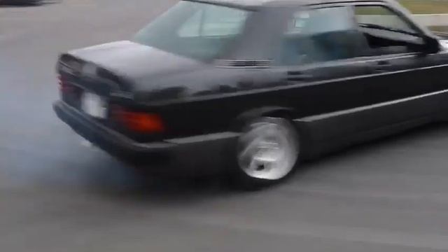 Mercedes 190D 2.5 Turbo Drift Om605