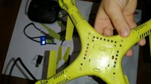 Квадрокоптер  AIRBLUST MOBICARO