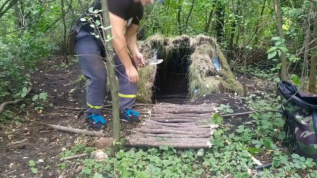 Землянка у террикона часть -7, постройка дверей смотреть онлайн