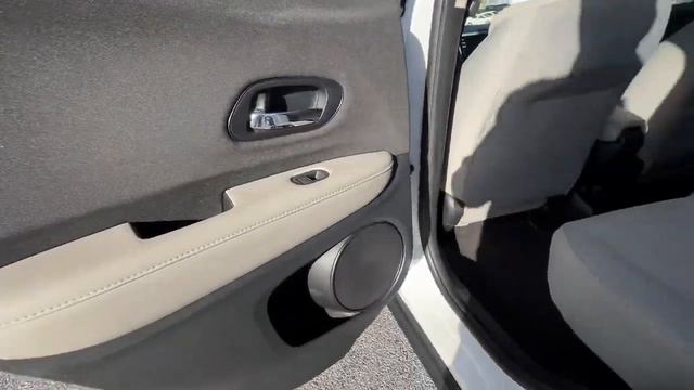 2021 Honda HR-V Altoona, Bedford, Hollidaysburg, Tyrone, Huntingdon, PA UJ725505 смотреть онлайн