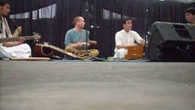 Maha Mantra - Govinda Shakti смотреть онлайн