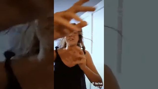 Круто разыграл жену смотреть онлайн