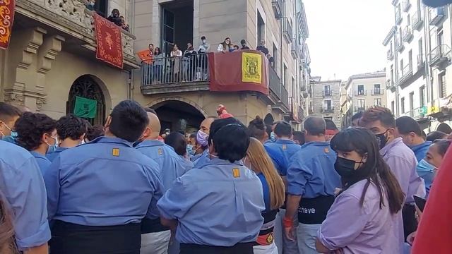 ЖИВЫЕ ЗАМКИ КАТАЛОНИИ смотреть онлайн