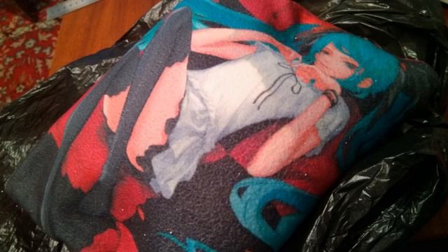 "С кем спят анимешники" или"Самые близкие подушки" смотреть онлайн