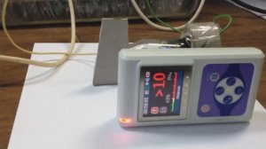 Зашкал дозиметра Радиаскан-701 от кенотрона 2Ц2С. Рентген-установка.mp4