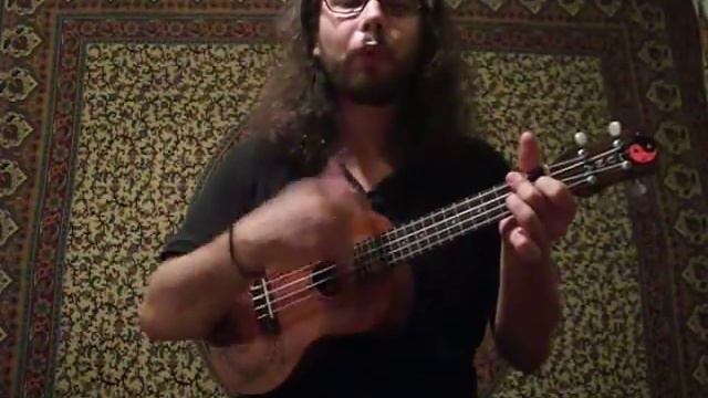 "Don't Worry, Be Happy" ukulele cover, Dan Amgine смотреть онлайн