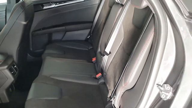 211 - 2021 Ford Mondeo 2.0 ST LINE Hatchback смотреть онлайн