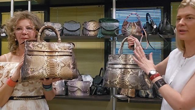 Сумки кожа питона с ручной росписью от итальянской фабрики GHIBLI #fashion #bag #итальянскиесумки смотреть онлайн
