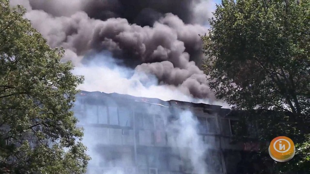 Пожар на улице Чехова в Сочи, 22.05.2013 смотреть онлайн