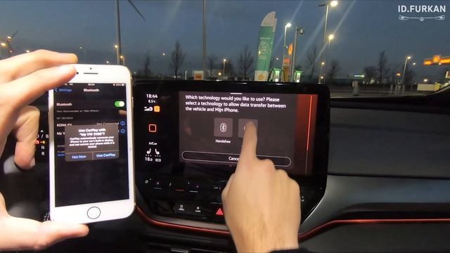 Wireless Connecting To Apple Carplay & Android Auto | VW ID.4 1st Max
