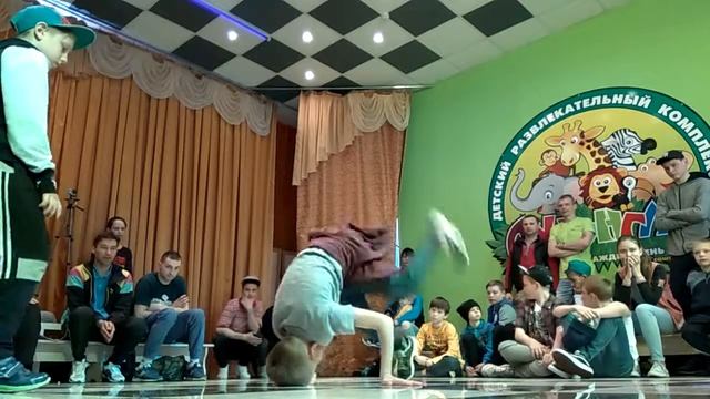 Александров Метр с кепкой breaking kids 1 круг 7 пара смотреть онлайн
