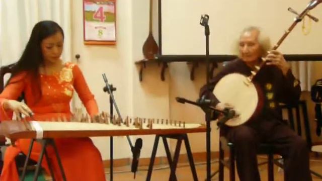 [GS Trần Văn Khê - SHĐK 26] ĐÀN TRANH XƯA & NAY 2014 (VỌNG CỔ - NS Vĩnh Bảo & Hải Phượng) смотреть онлайн