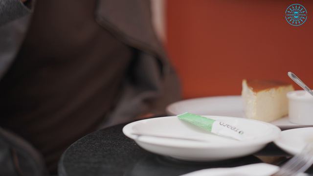 ПАТРИКИ / ПРОГУЛКА пары / Патриаршие пруды / Московские будни
#безопасность #Россия #Кино #Фильмы смотреть онлайн