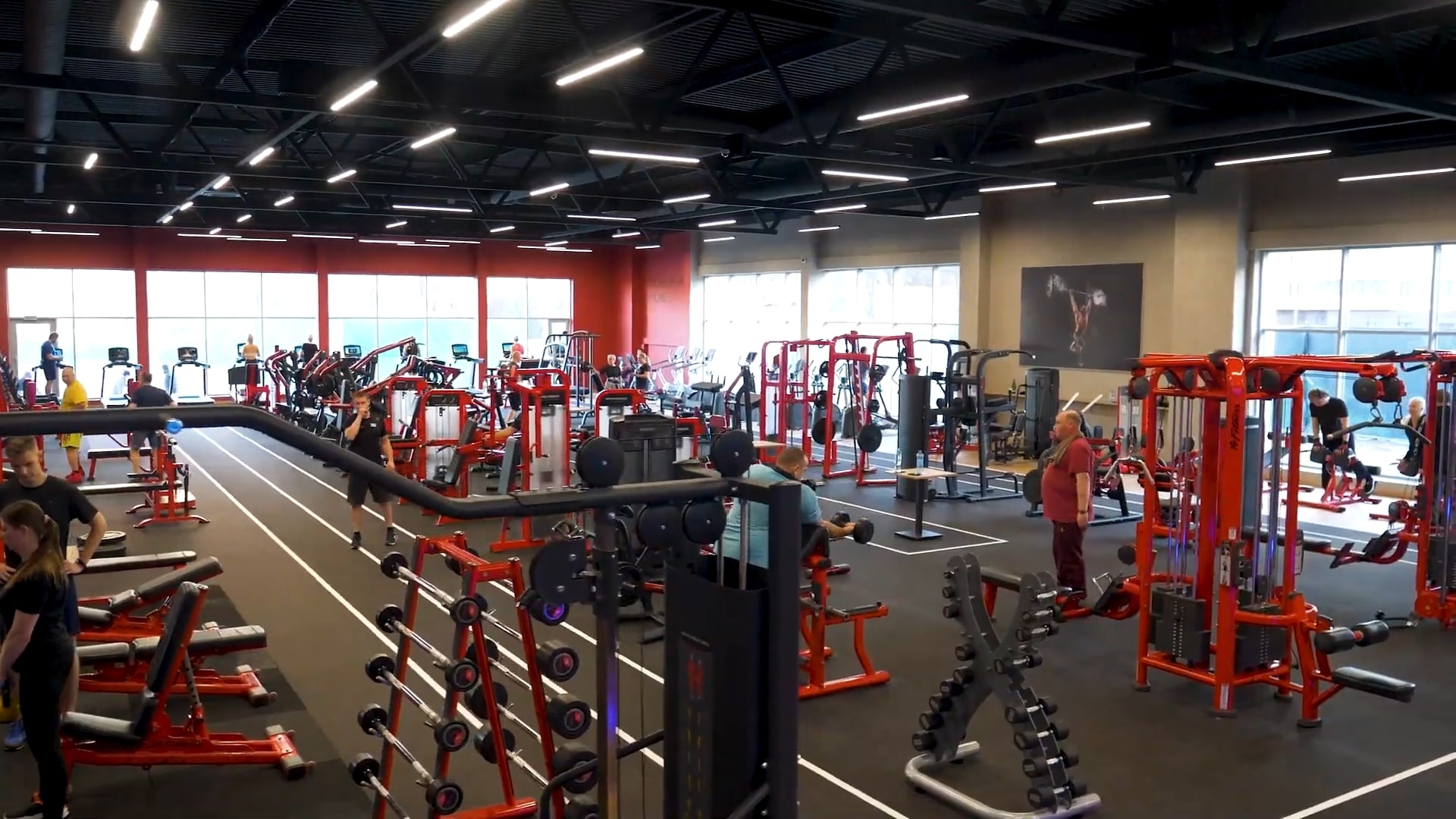 Новый тренажёрный зал смотреть онлайн