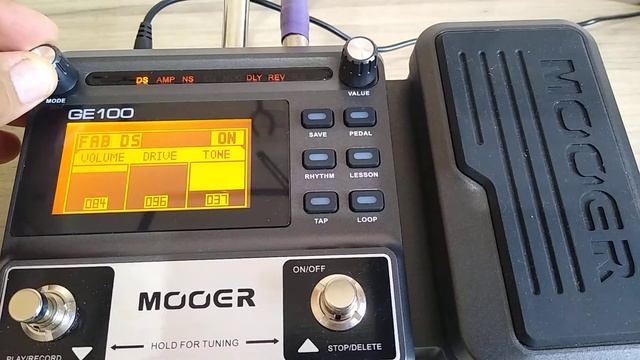 PEDALEIRA MOOER GE100 - CLEAN/CHORUS/DISTORTION/DRIVE