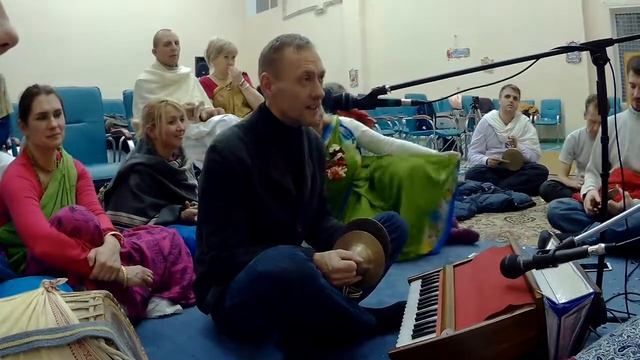 Ачьюта дас киртан в Новогоднюю ночь 2019 го смотреть онлайн