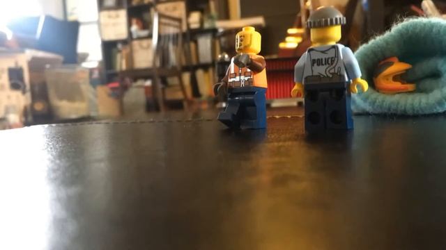 Stopmotion-where is my helmet? смотреть онлайн