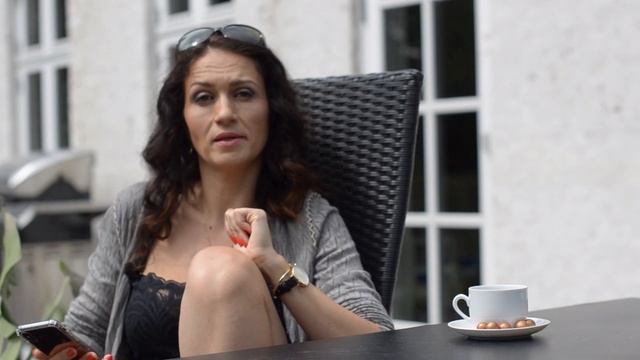 ПЛЮСЫ и МИНУСЫ ЖИЗНИ в ДАНИИ смотреть онлайн