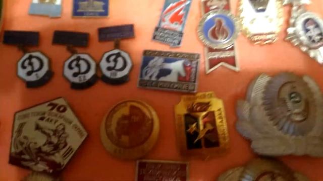 Коллекция значков МВД СССР. Милиция. Пожарные. ГАИ. Часть 1 A collection of badges of the смотреть онлайн