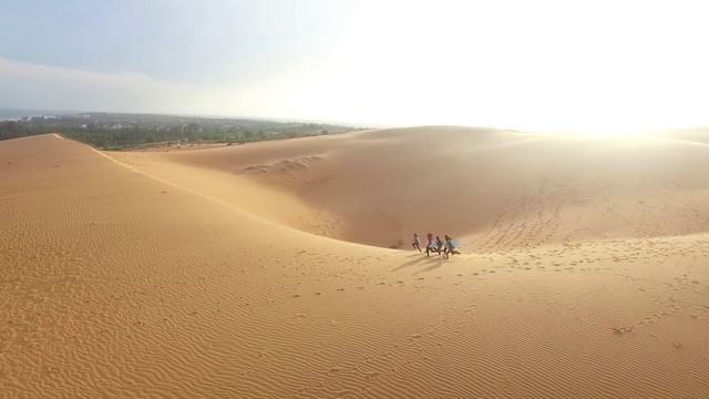 [Flycam Phan Thiet] Red Sand Dunes Mui Ne, Phan Thiet, Binh Thuan Vietnam смотреть онлайн