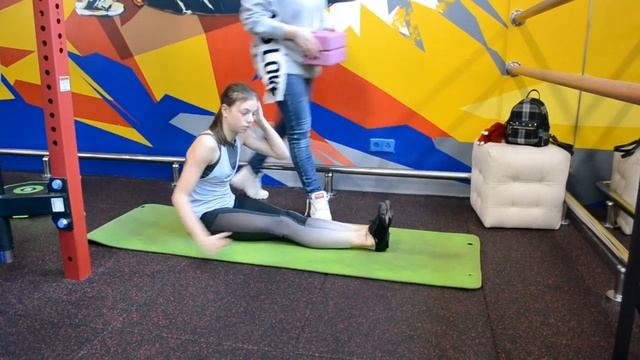 Анастасия Тараканова. Растяжка, тренировочный процесс. Будни фигуристки