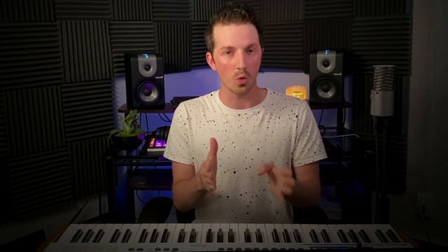 How to Play Colorful Chords Like Coldplay (Keyboard + Guitar) смотреть онлайн