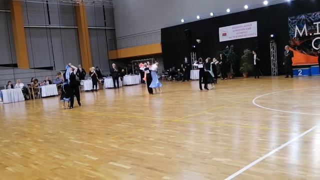 "M. I. N. S. K CUP-2021" ТСК "Каприз" Юниоры 1. Медленный вальс. 07.03.2021 смотреть онлайн