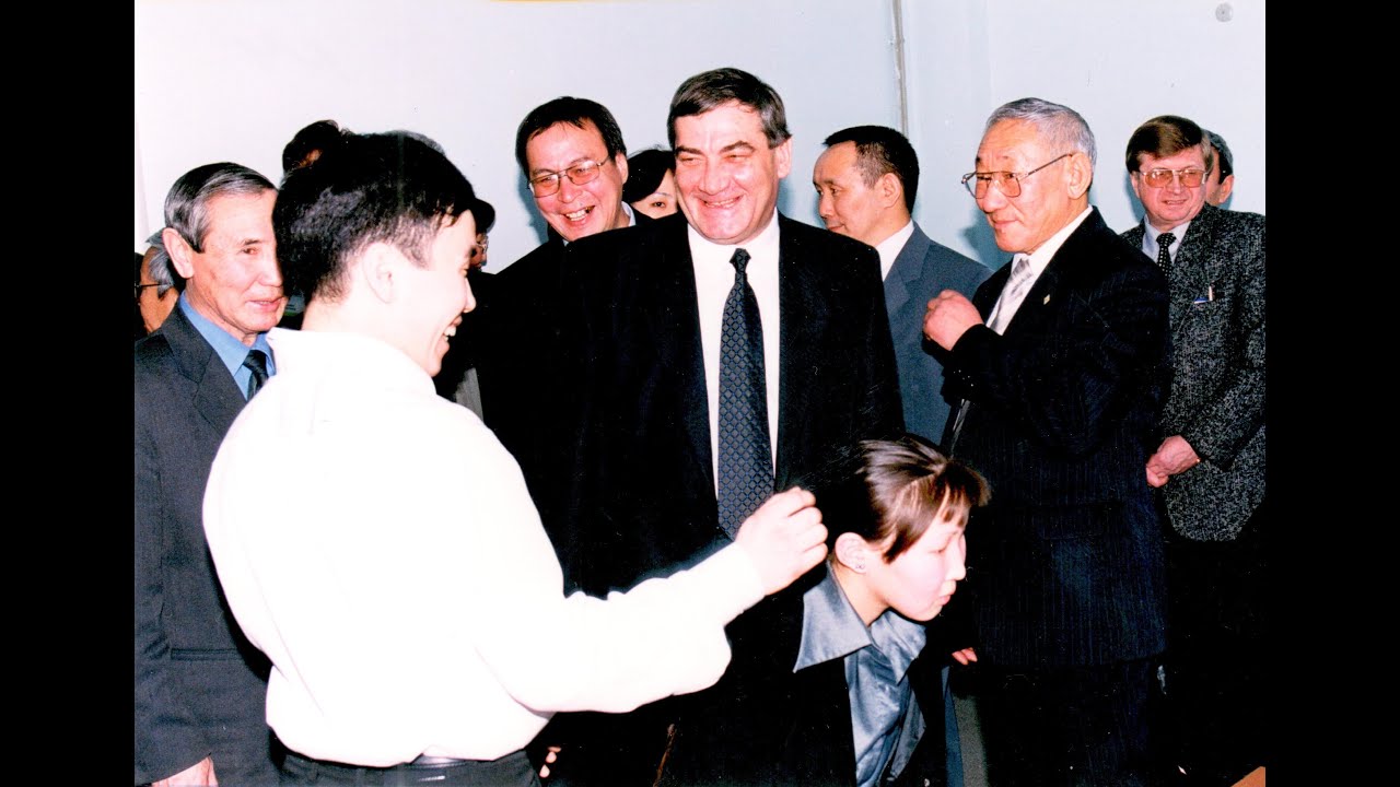 Чурапча. Открытие нового здания инфизкульта. 2002 год. смотреть онлайн