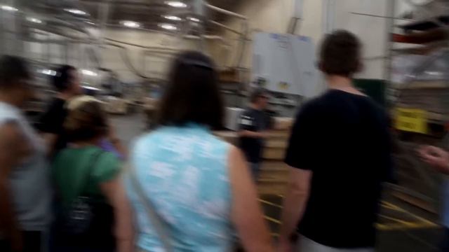 HD - 2013 Fender Factory Tour - Jimi Hendrix Display, Custom Shop and More! смотреть онлайн