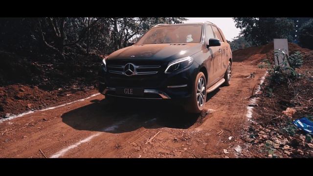 Mercedes-Benz Brand Tour смотреть онлайн