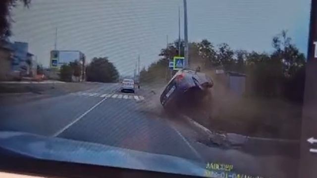 Гай ДТП в столб